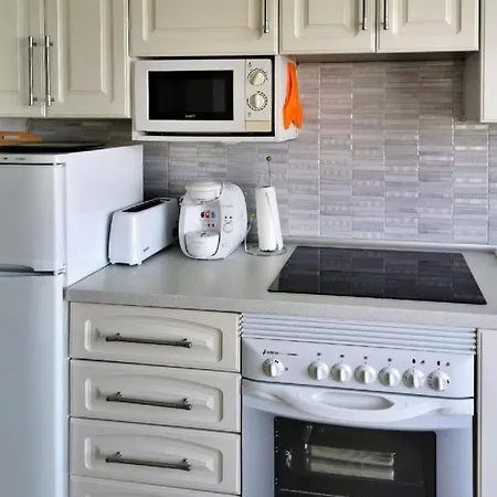 Appartamento Americas Best-suite -ampio Con Vista, Giardino E Piscina *