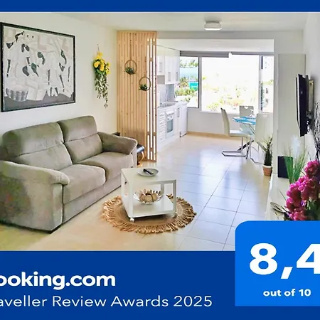 Americas Best-suite -ampio Con Vista, Giardino E Piscina Appartamento